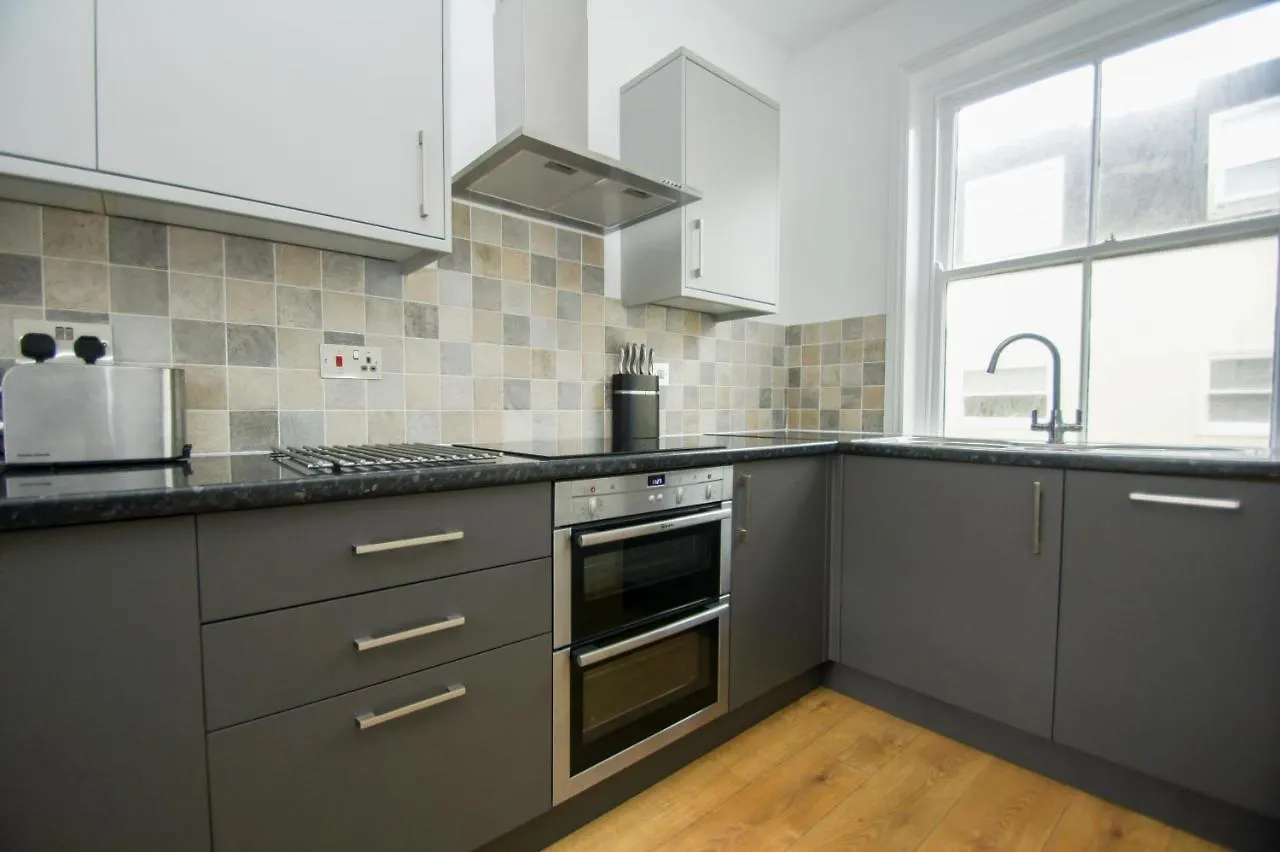 Marine Cottage Brighton Apartment