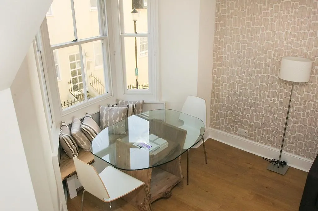 Marine Cottage Brighton Apartment