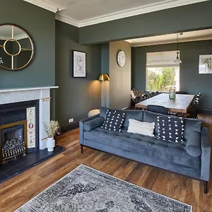 Host & - Raven House , Robin Hood's Bay United Kingdom